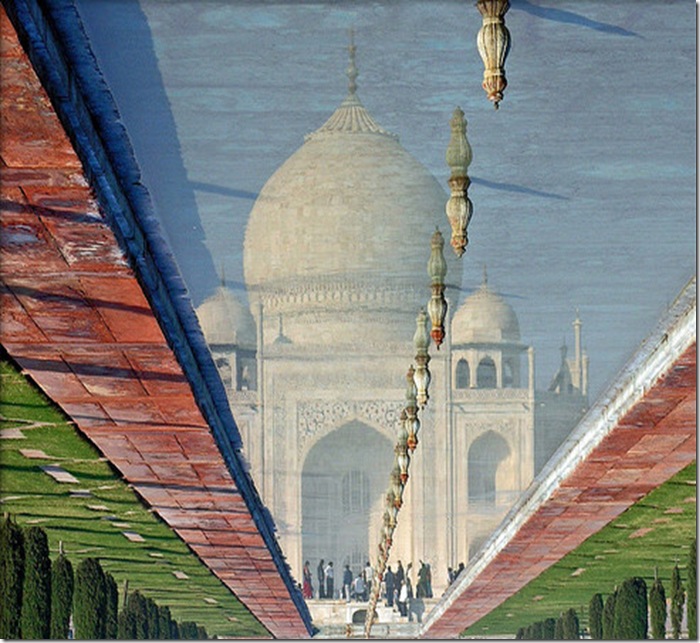 Taj Mahal reflection