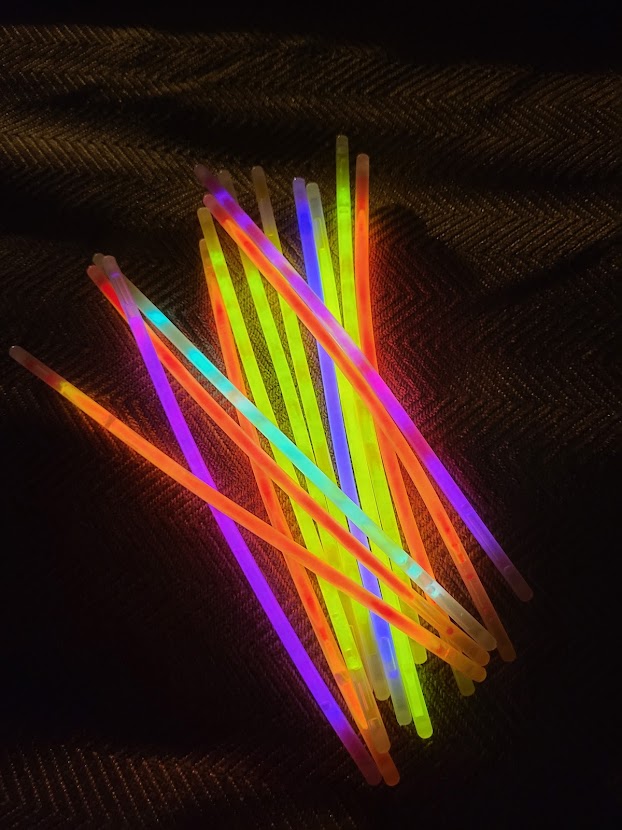 GK15 glow sticks